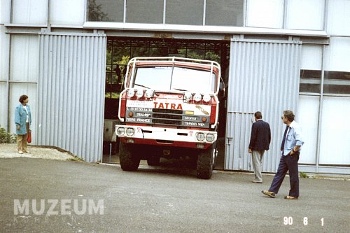 Předávání T 815 4x4 do expozice Technického muzea s Karlem Rosenkranzem, 1. 6. 1990